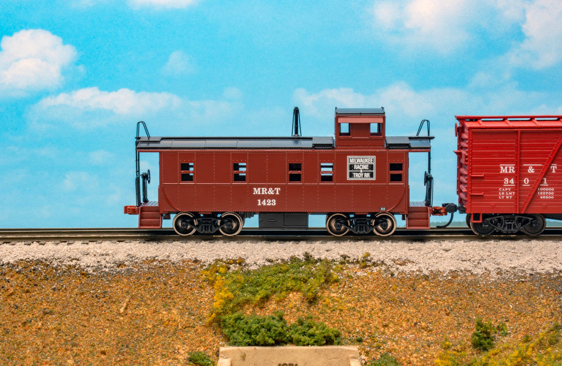 Milwaukee, Racine & Troy HO Scale Steel Cupola Caboose - Road Number 1423